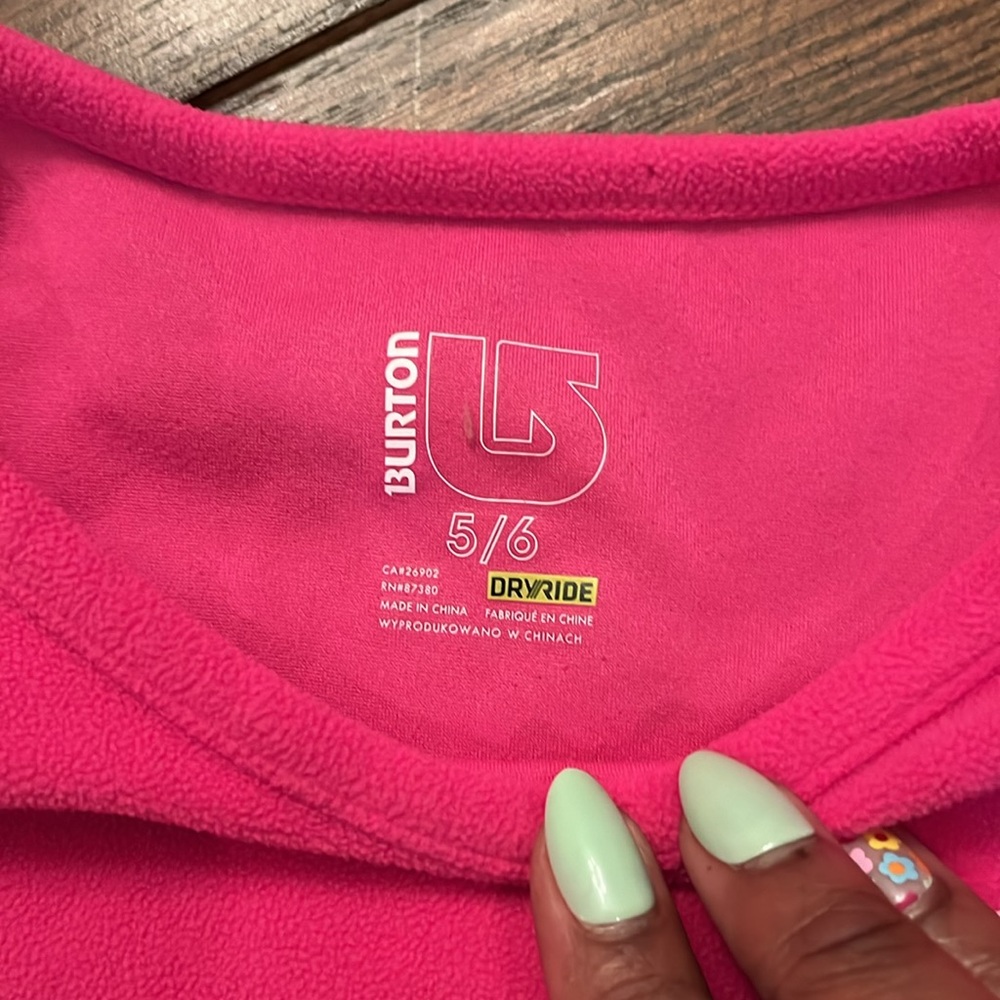 Burton Heartbreak Crew pullover. Girls size 5 - Picture 2 of 5